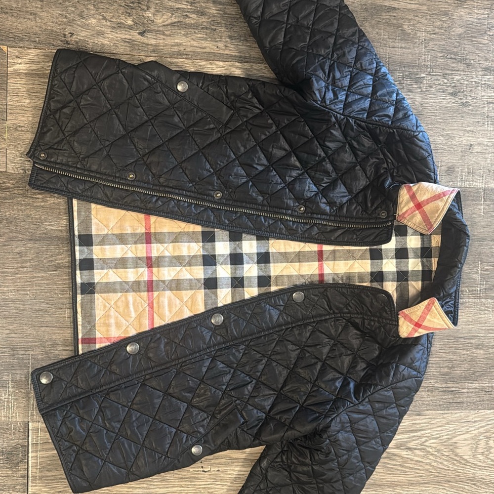 Burberry Black Quilted Jacket with Plaid Interior